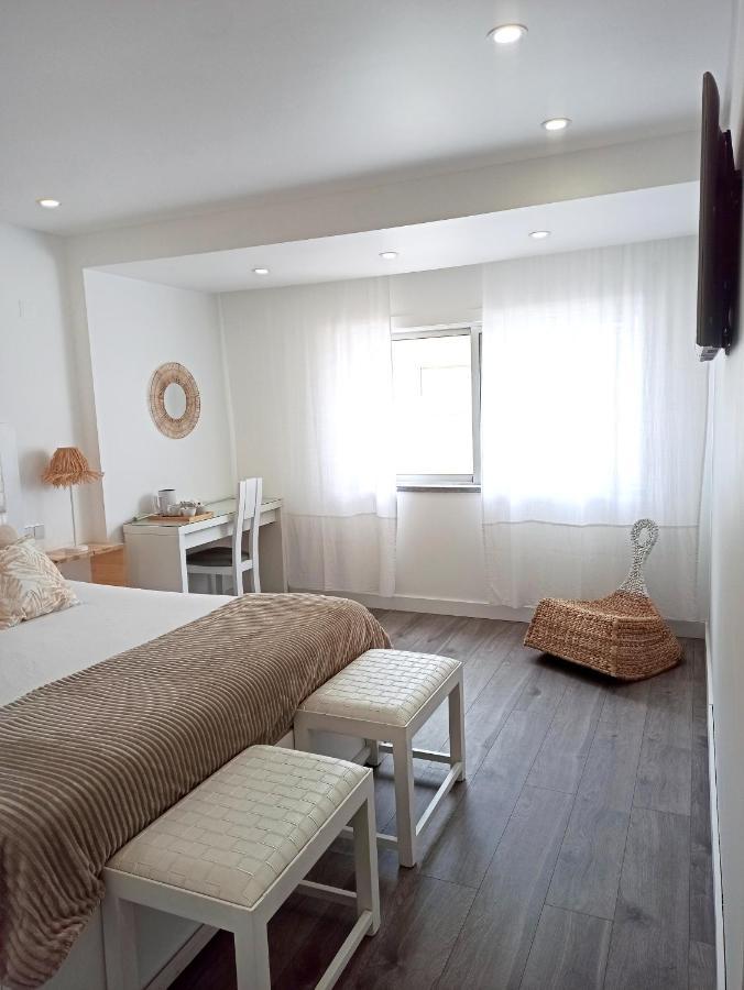مبيت وإفطار اتوغويه ده باليه Supertubos House Peniche المظهر الخارجي الصورة