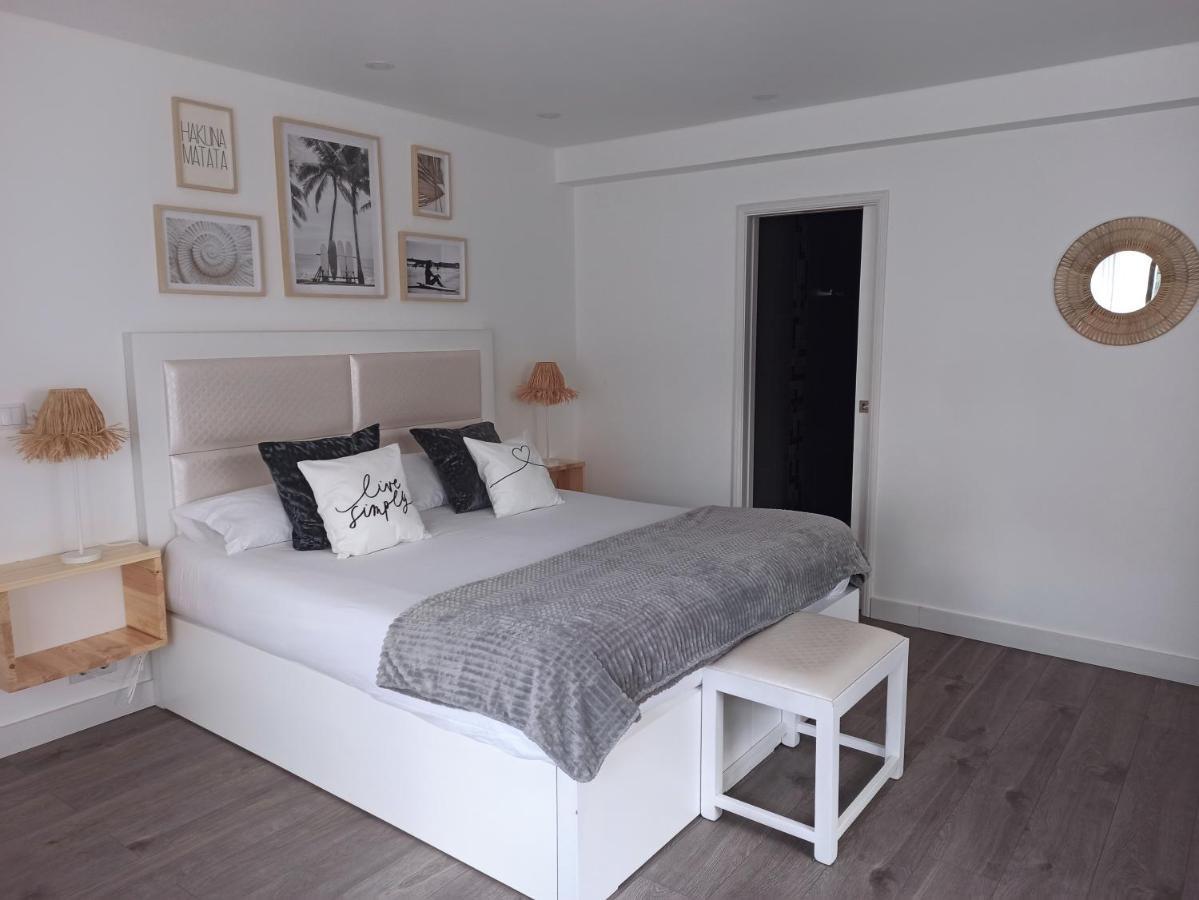 مبيت وإفطار اتوغويه ده باليه Supertubos House Peniche المظهر الخارجي الصورة